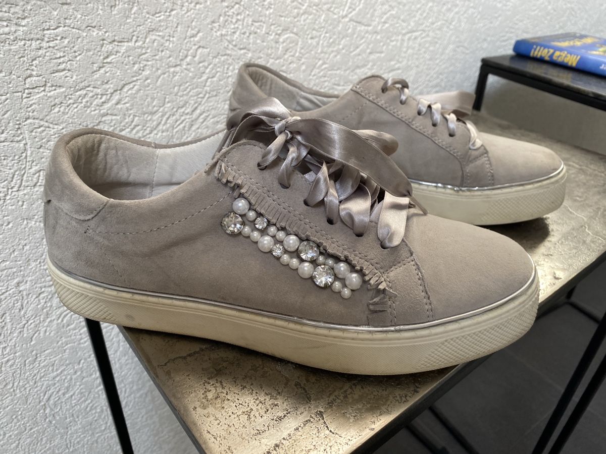 Walder Scarpe da donna: Sneaker 184 by Walder grau mit Perlen Grösse 39 – Usato da Homberg b. Thun venduto da Homata 3