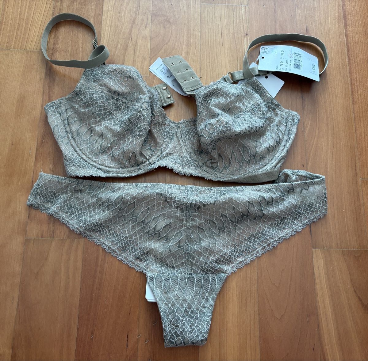 Hanro Altra biancheria intima: Hanro neue spitze BH Brief set M 75 D Tier Muster beige – Nuovo e nell'imballaggio originale da Rheinfelden venduto da nad_6hrl 1