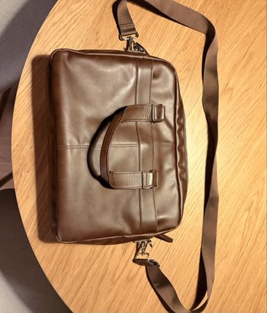 Laptop Tasche Kunstleder braun mit Schultergurt fast neu
