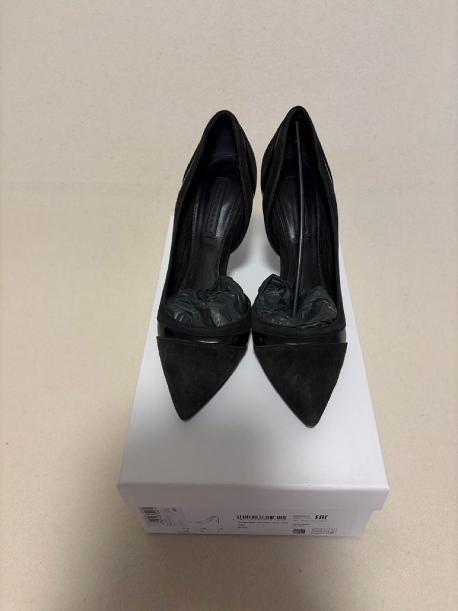 Hugo Boss Damenschuhe: Hugo Boss Pumps Grösse 37 Originalverpackt – Neu (gemäss Beschreibung) aus Basel von vitaminka 2