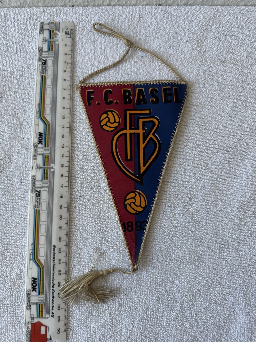 FC Basel Bandiere: Fc Basel Wimpel – Usato da Lenzburg venduto da Meister_k 1
