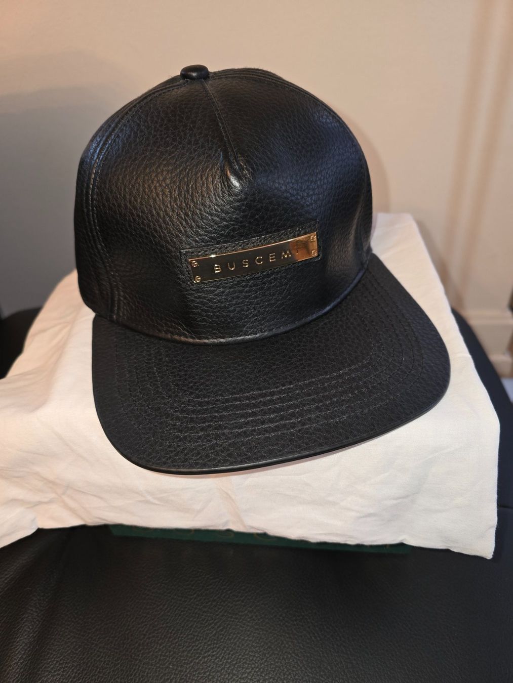 Copricapi, berretti & cappellini: Buscemi leather baseball cap – Nuovo (secondo la descrizione) da Grenchen venduto da Lucifero17