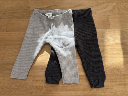 Süsse Strickhosen Gr. ca. Grösse 68
