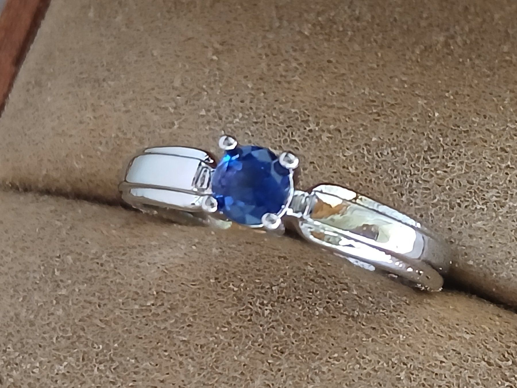 Anelli: Ring 18mm, blauen funkelnden Zirkon – Usato da Stallikon venduto da madi0320