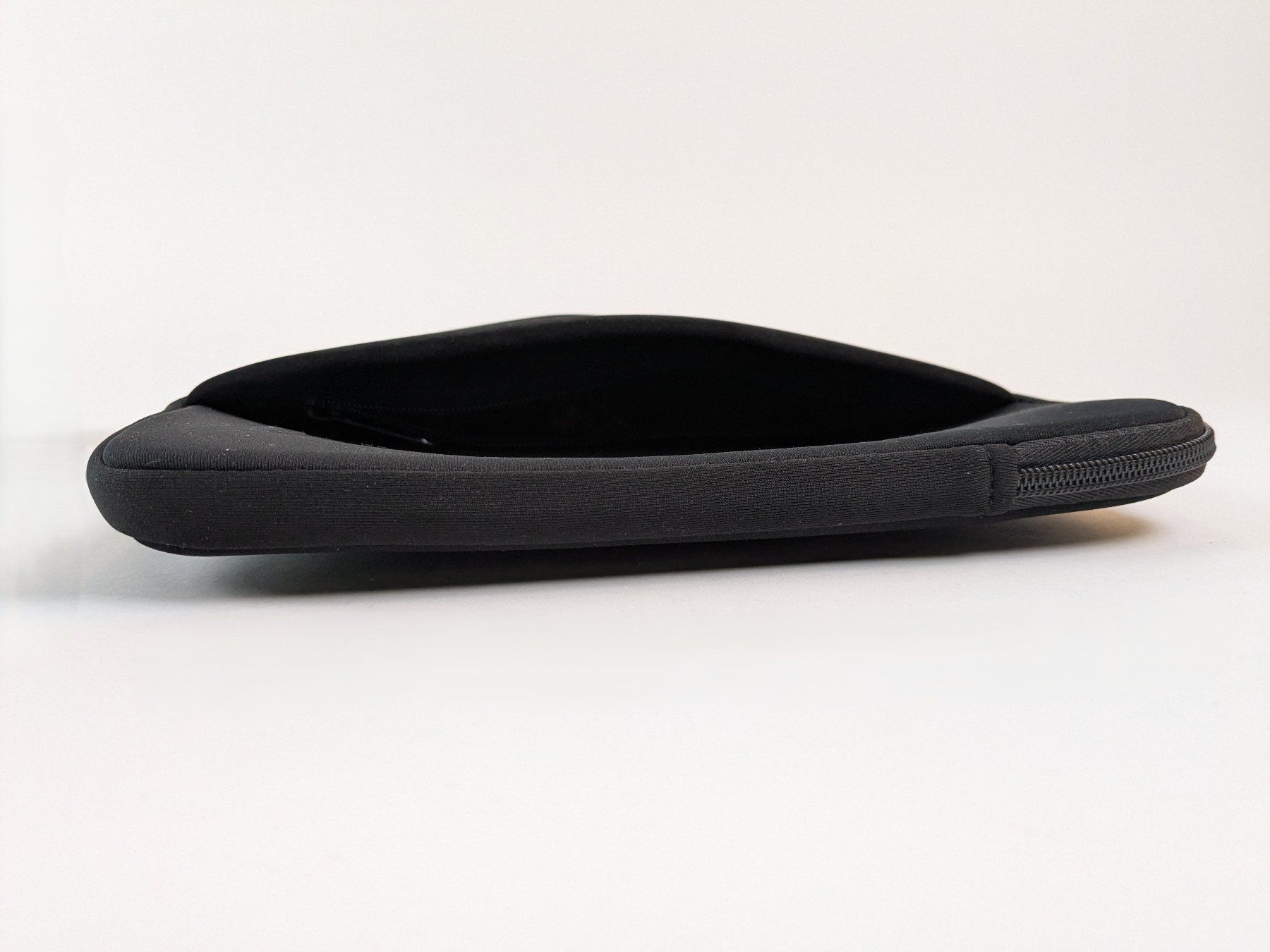 Covers & Borse: TECH-PROTECT Neopren Schutzhülle 13" – Nuovo (secondo la descrizione) da Dintikon venduto da Restwert_Dintikon 2