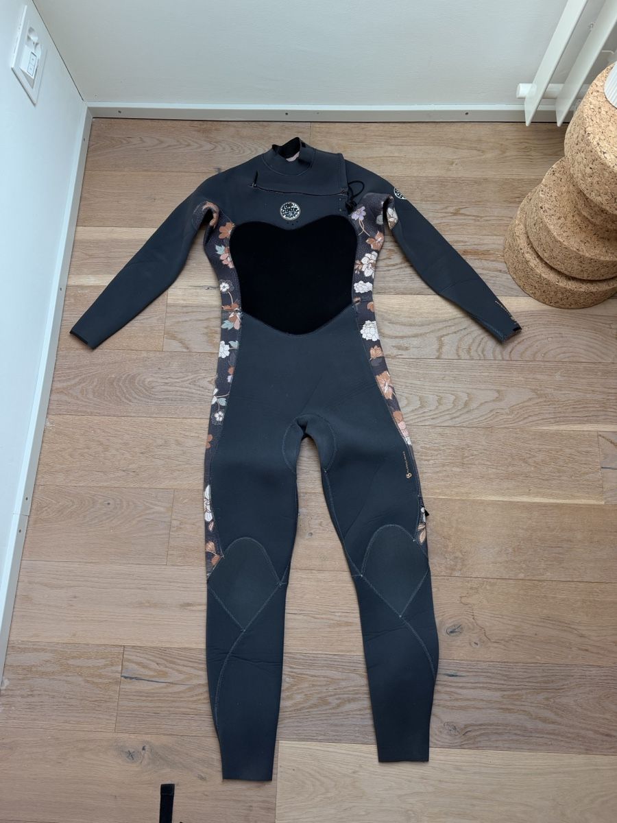 Rip Curl Completi & Tailleur: Wetsuit Rip Curl 4/3mm, size 10 – Usato da Frauenfeld venduto da Tendi.01