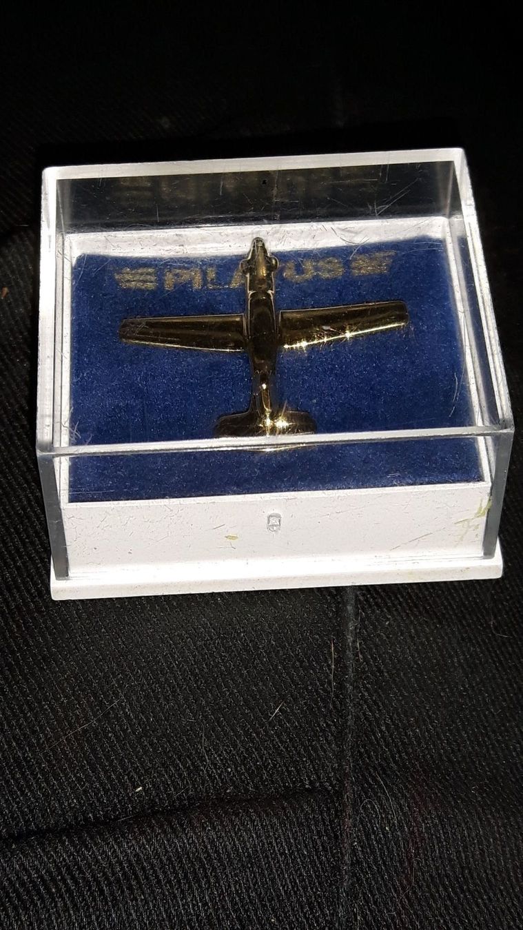 Placchette & Badge: PILATUS PC 7 PORTER   PIN – Nuovo (secondo la descrizione) da Mamishaus venduto da gasgas4000
