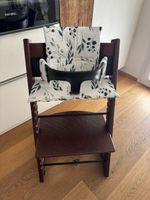 Stokke Tripp Trapp dunkelbraun mit Zubehör - Versand möglich