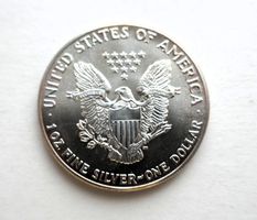 Eine Unze Dollar Silbermünze USA «American Silver Eagle»1987