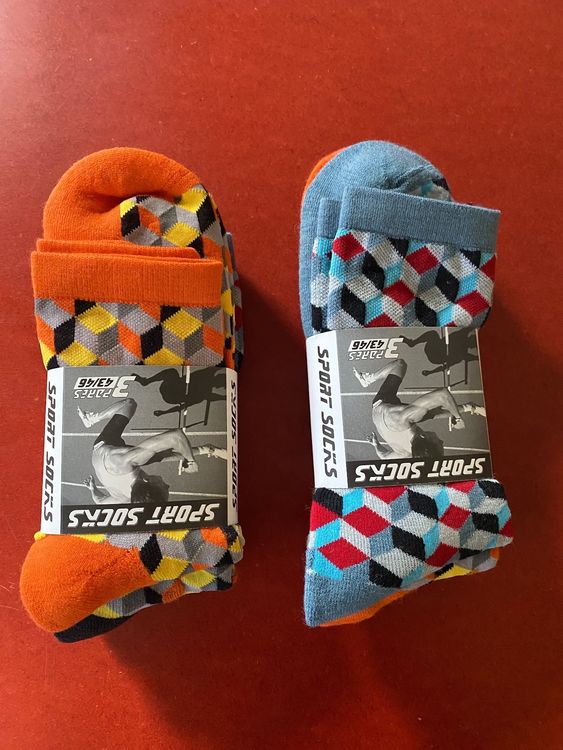 Paire De Chaussettes FRIENDS - Taille 43-46 - Noir - Neuf Avec étiquettes - Fan Série