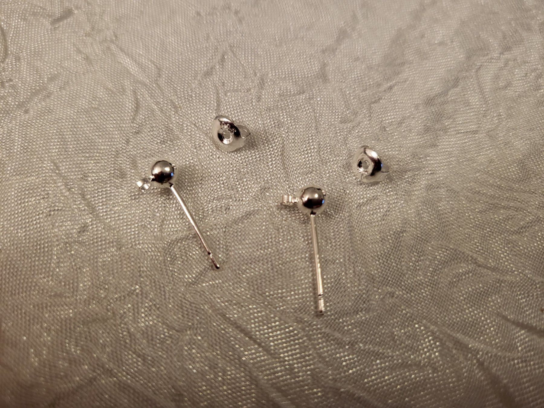 Orecchini pendenti & Orecchini a lobo: Ohrstecker versilbert mit stopper – Nuovo (secondo la descrizione) da Dietikon venduto da Eleda