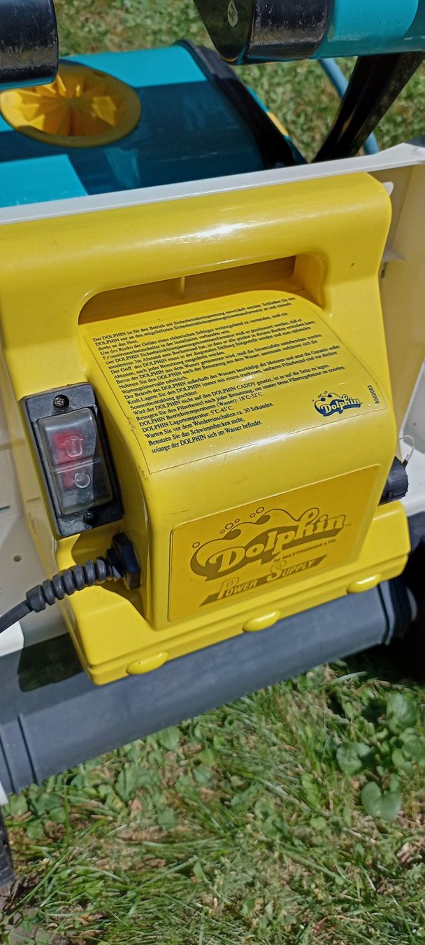 Dolphin Schwimmbad-Zubehör: Poolroboter Dolphin – Gebraucht aus Brugg AG von Flohzi 6