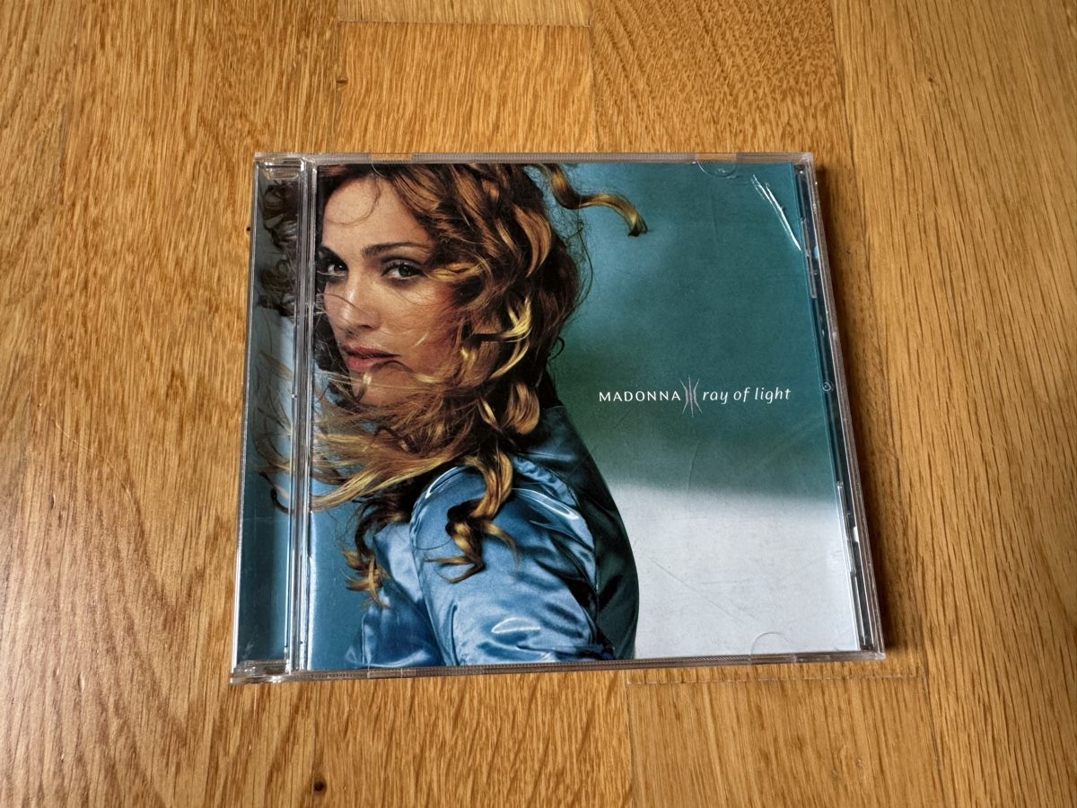 CD: Madonna "Ray of Light" CD – Usato da Zürich venduto da wtpooh