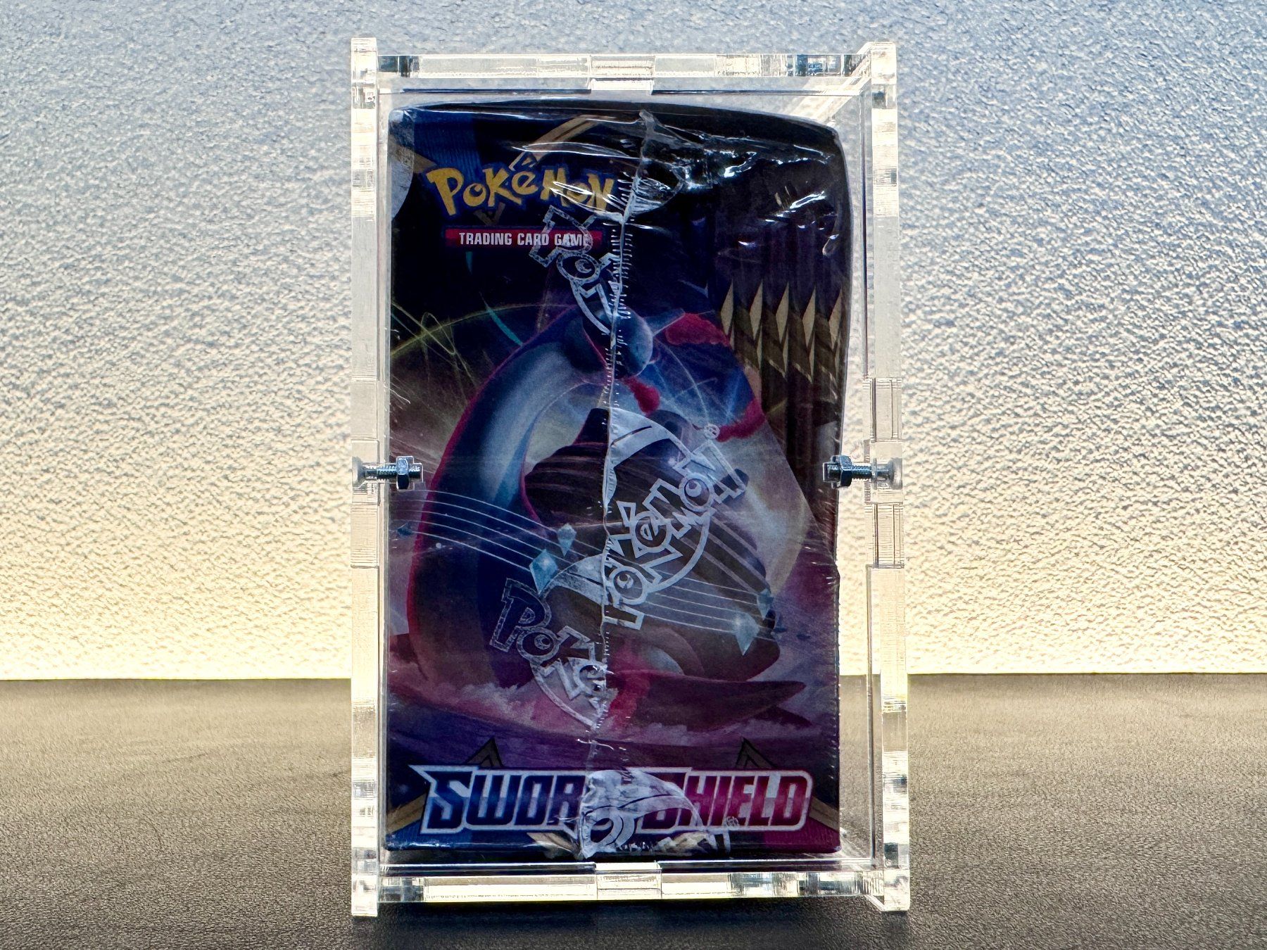 Pokémon Carte collezionabili: Pokémon Sword & Shield Base Display EN OVP + Acrylbox – Nuovo e nell'imballaggio originale da Schlatt TG venduto da catch_up 4
