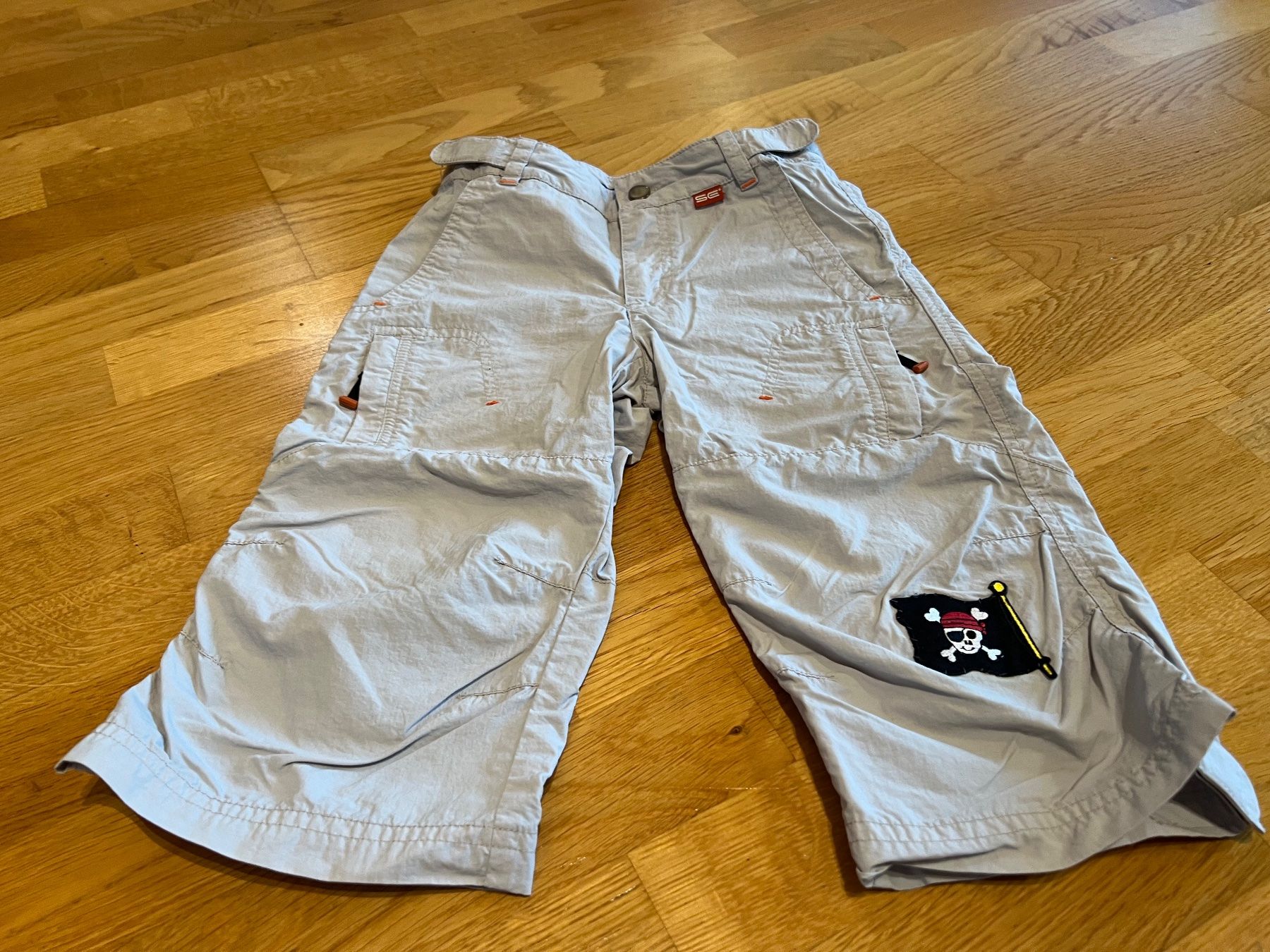 Hosen: 3/4- Hose Gr. 104 – Gebraucht aus Wallisellen von Kaktus8304