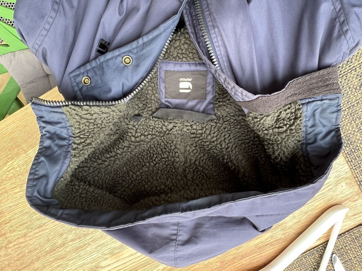 G-Star Giacche: G-Star Winterjacke (Grösse L) – Usato da Solothurn venduto da Spicar 7