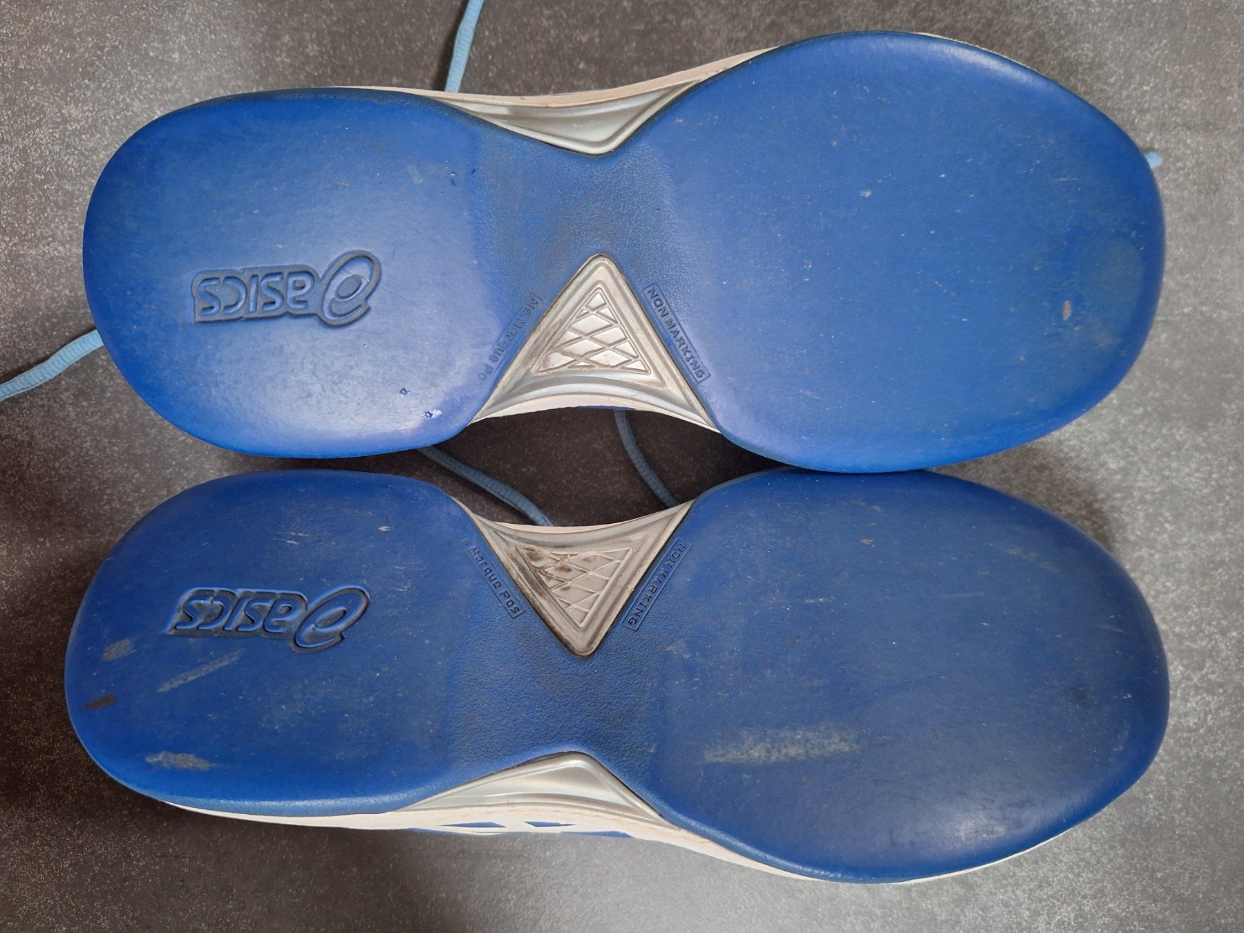 Asics Herrenschuhe: Tennisschuhe indoor, Grösse 40,5 – Gebraucht aus St.Gallen von dajo0809 5