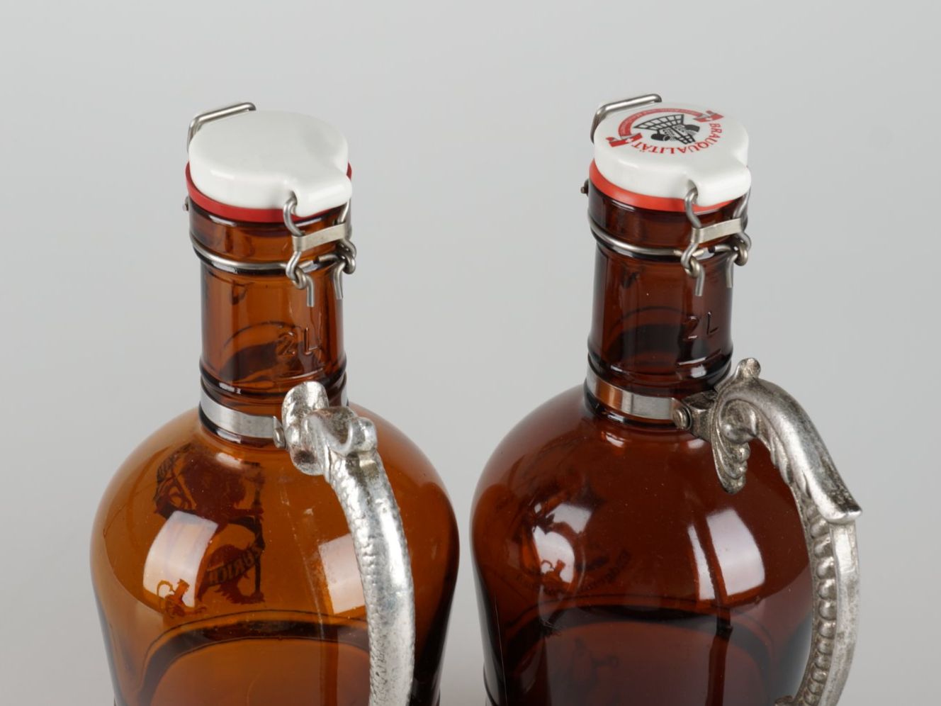Bicchieri, Caraffe & Bottiglie: 4× Braune Bierflaschen – Usato da Rüti ZH venduto da Restwert_Rueti_ZH 4
