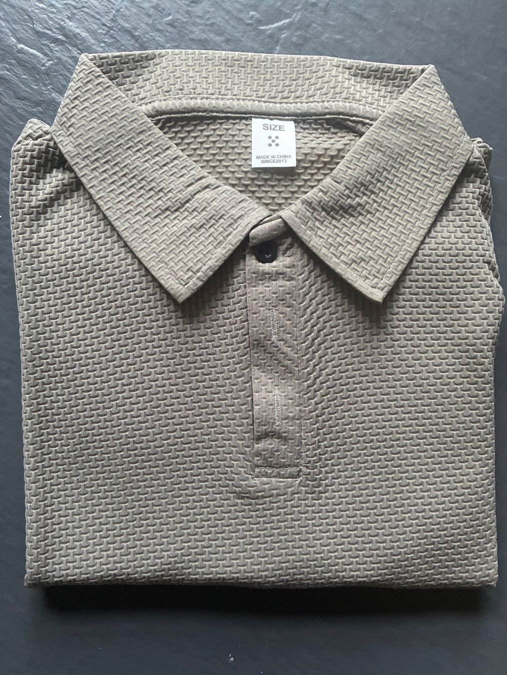 Polo-Shirts: Kurzarm-Poloshirt beige – Neu und originalverpackt aus Niederhasli von ercp4