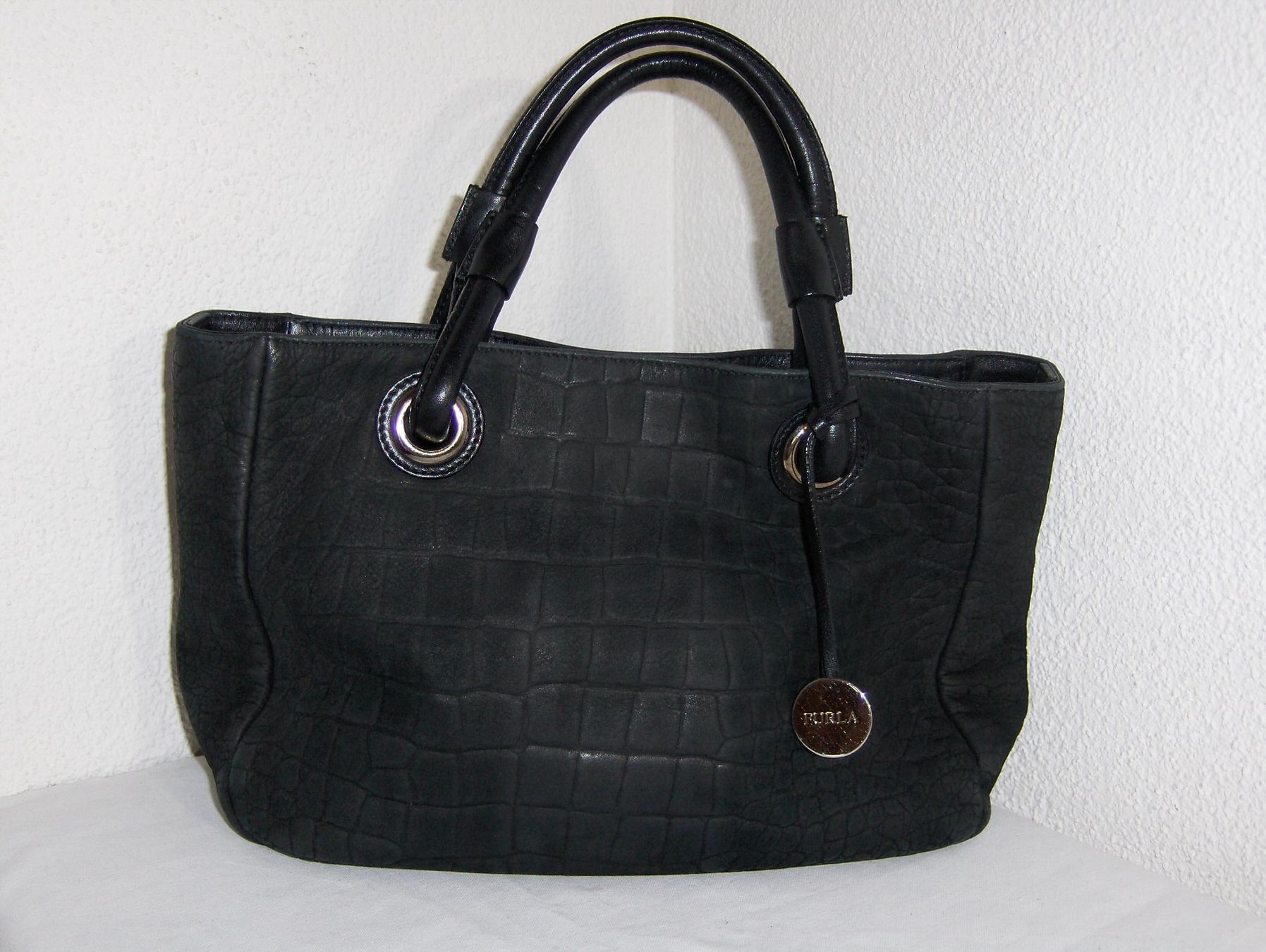 Furla Borse da donna: Furla Leder Handtasche schwarz – Usato da Dübendorf venduto da alracfo 1