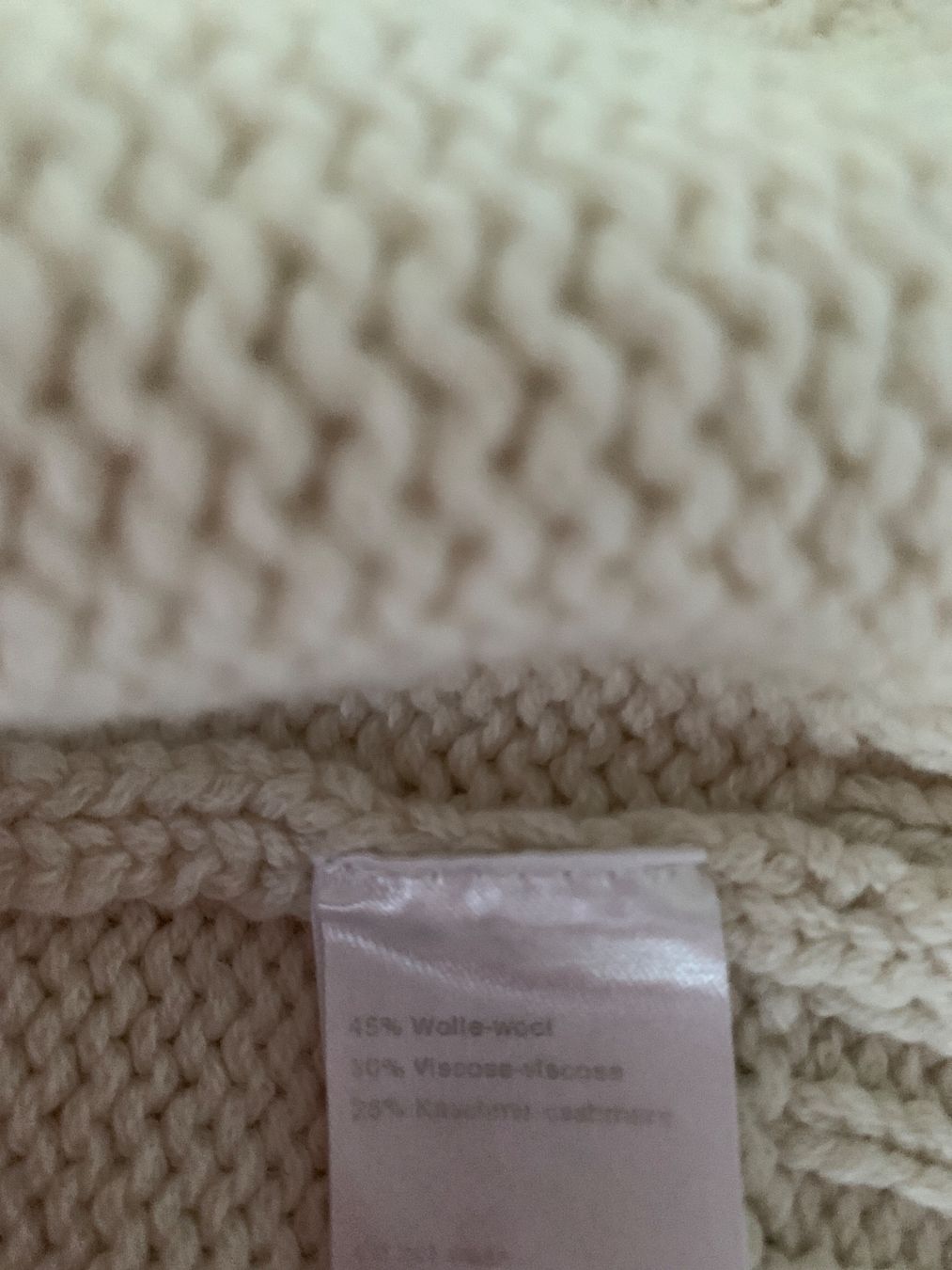 Akris Pullover & Sweatshirts: AKRIS: Exklusiver cremefarbener Rollkragenpullover, 36 – Neu (gemäss Beschreibung) aus Luzern von designluzern 9