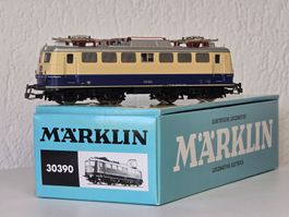 Märklin 30390, DB, E10, BR E 10.1242, MFX Digital, Vitrine