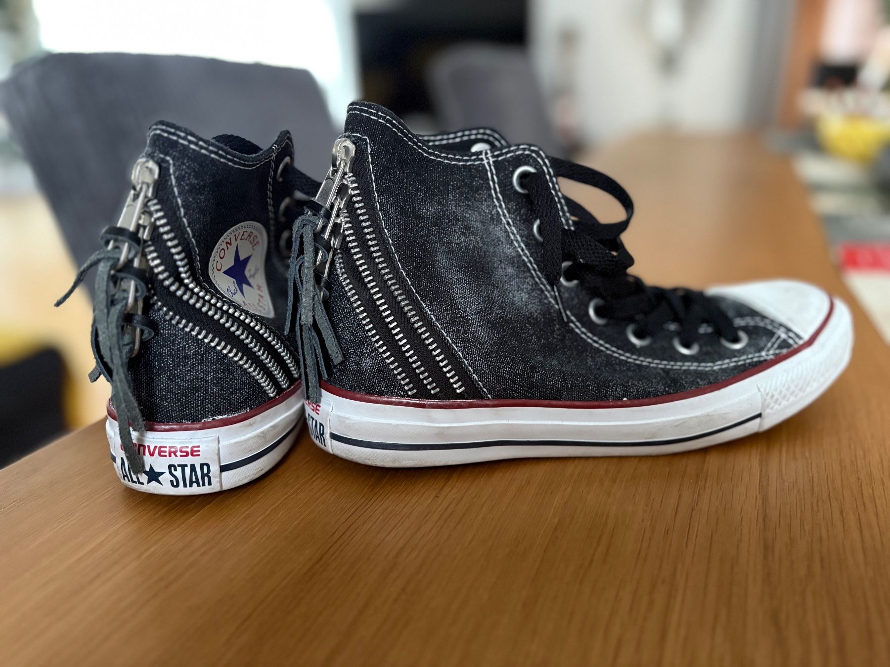 Converse Scarpe da donna: Converse Chuck Taylor Tri Zip schwarz – Usato da Thürnen venduto da Ericwright