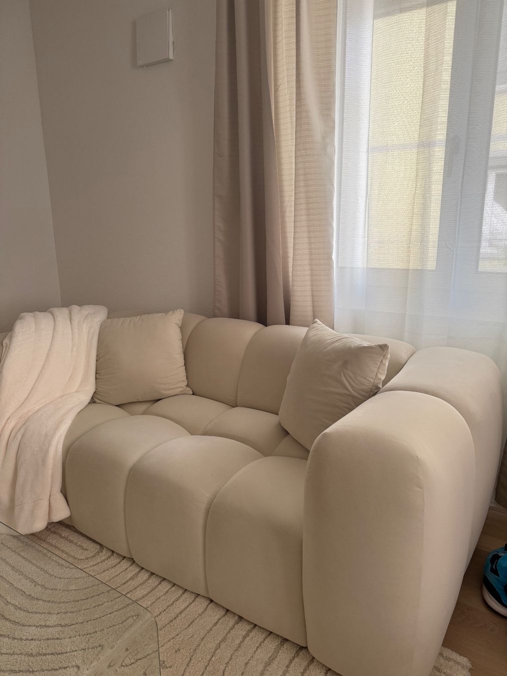 Divani: DesignDISTRIKT 2 Sitzer Sofa Nuvola – Usato da Seewen SZ venduto da amnakharusiii 1