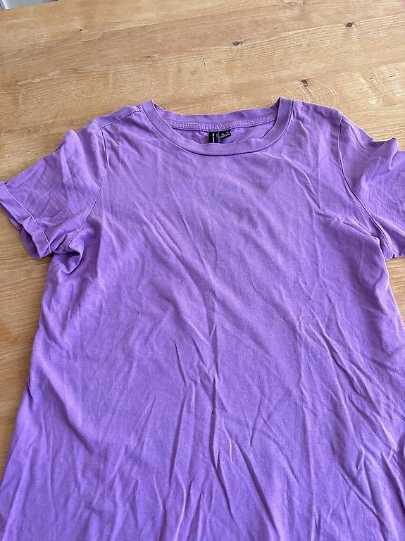 T-Shirts: T Shirts  – Gebraucht aus Zürich von din_msy7 1