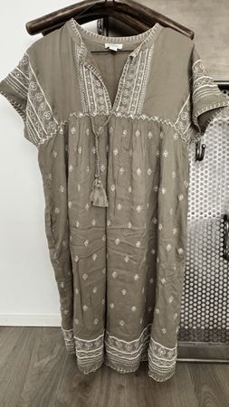 Kleid