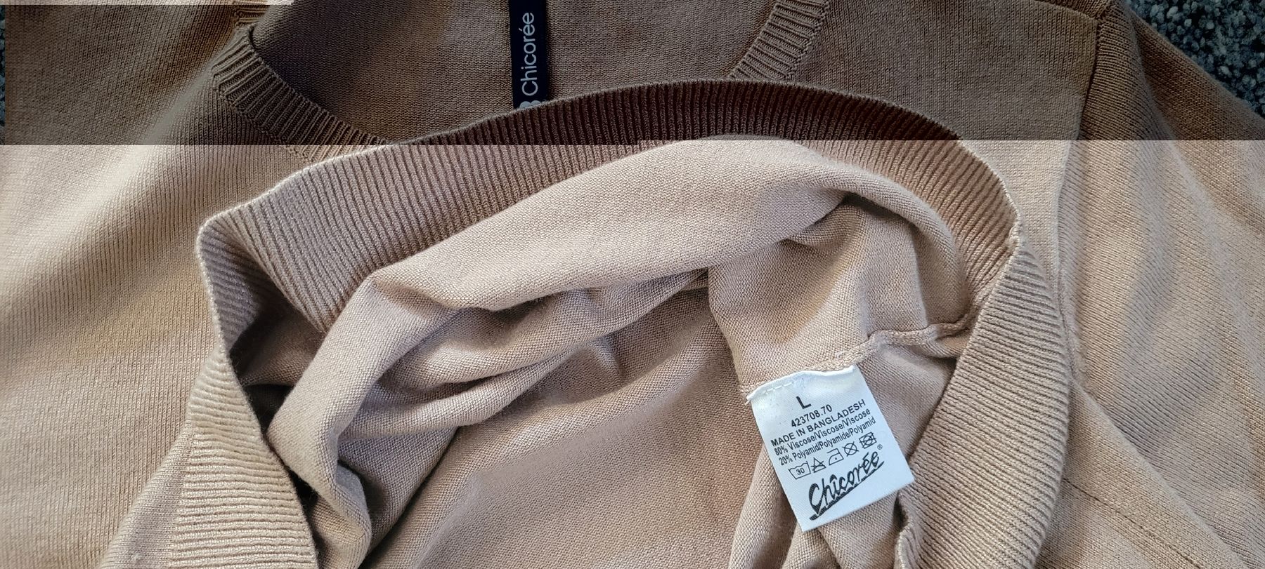 Tops: Pull chicorée neuf – D'occasion à Farvagny-le-Grand par Nayanis