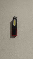 Kleine Lampe rot schwarz neu