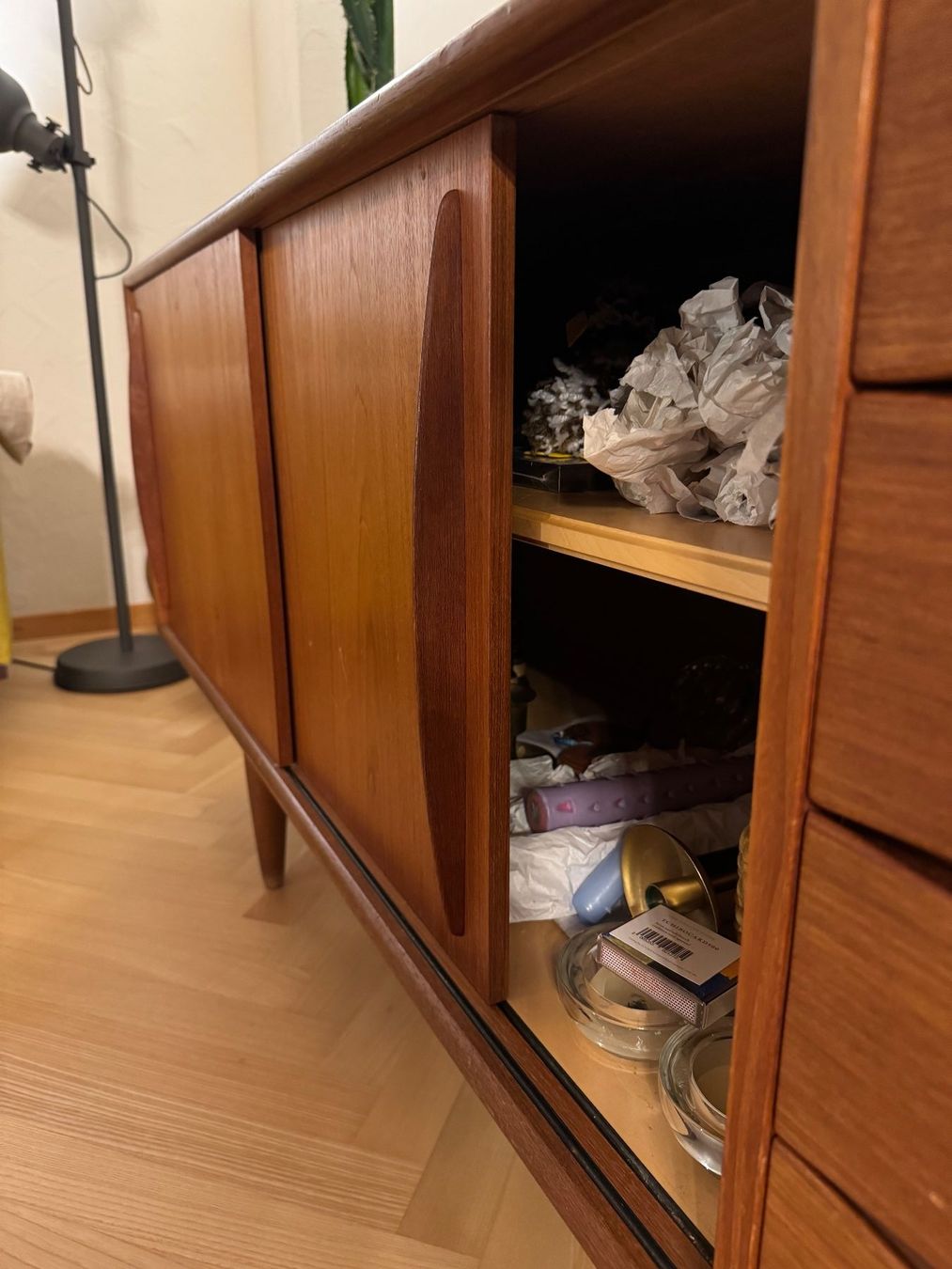 Credenze: Swiss Teak Sideboard, 1950er Jahre – Usato da Wettswil venduto da Cispo3 4