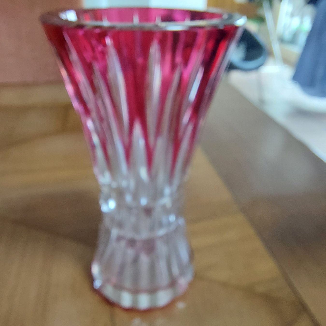 Vasen & Gefässe: Antike Val St Lambert Kristall Vase rot – Gebraucht aus Hergiswil NW von maiette-23.N 1