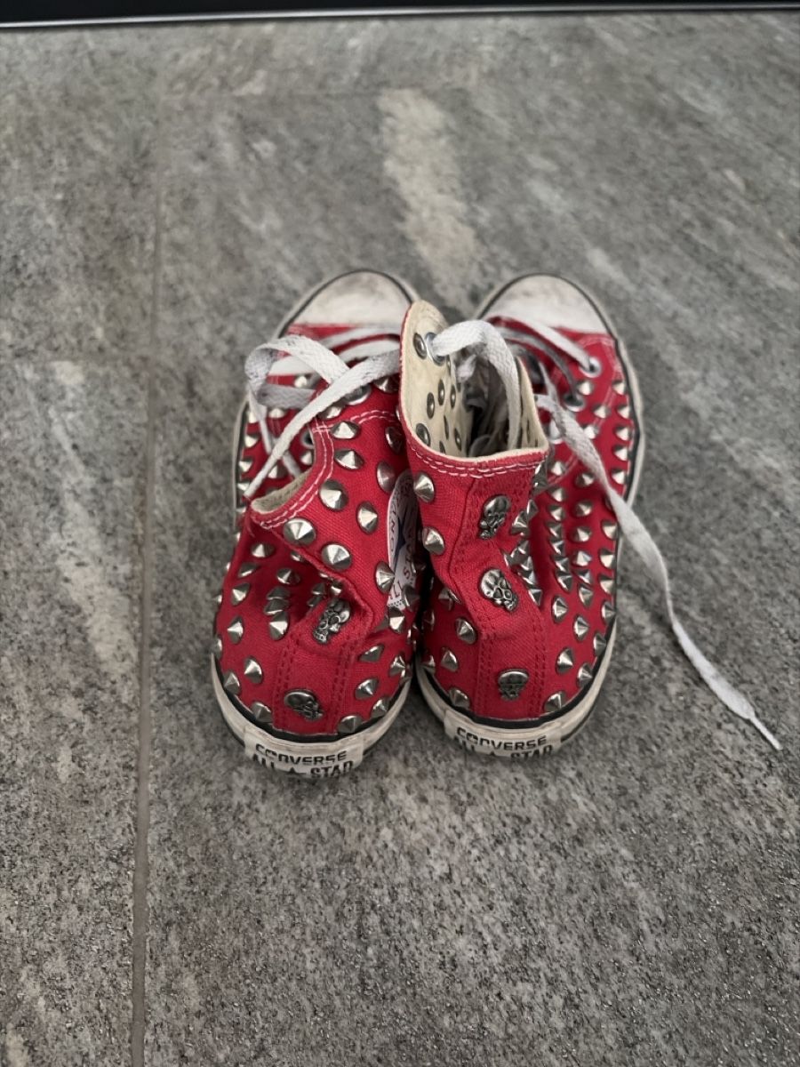 Converse Scarpe da donna: All star borchiate - 37,5  – Usato da Davesco-Soragno venduto da Chichijango 2