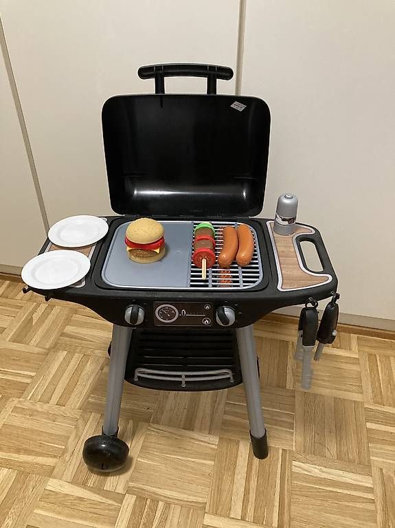 Spielzeuge: Smoby Kindergrill mit viel Zubehör – Gebraucht aus Tenniken von Gnade27