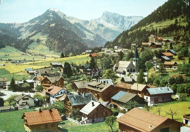 Cartoline postali: CHÂTEAU D'OEX – Usato da Jona venduto da philajona