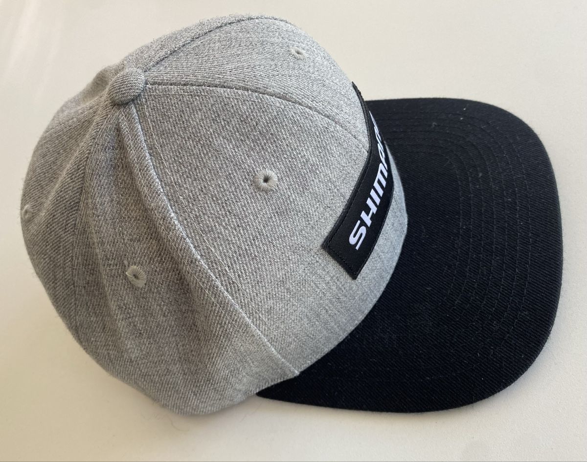 Shimano Hüte, Mützen & Caps: Casquette Shimano grise et noire – Gebraucht aus Prez-vers-Noréaz von Onicolet11