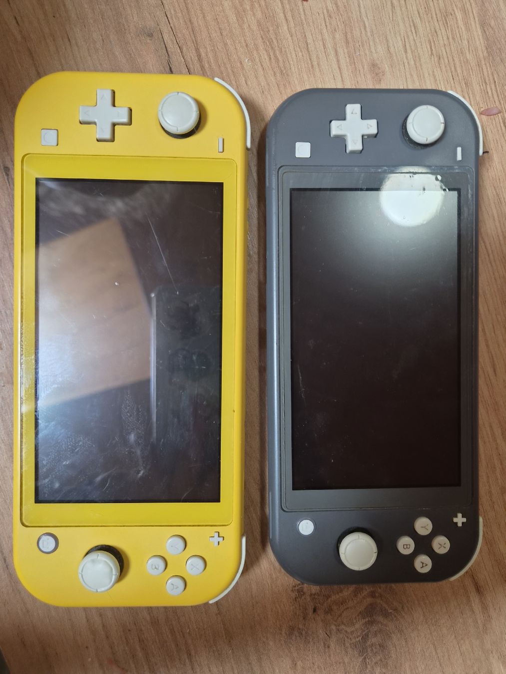 Nintendo Consoles: 2 nintendo switch lite! – Défectueux à Chavannes-sous-orsonnens par nes_cb72 1