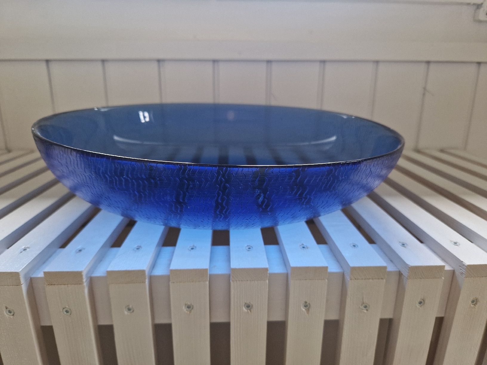 Ciotole: Grosse blaue Glasschale, Durchmesser ca 30cm – Nuovo (secondo la descrizione) da Weggis venduto da Oswadan 1