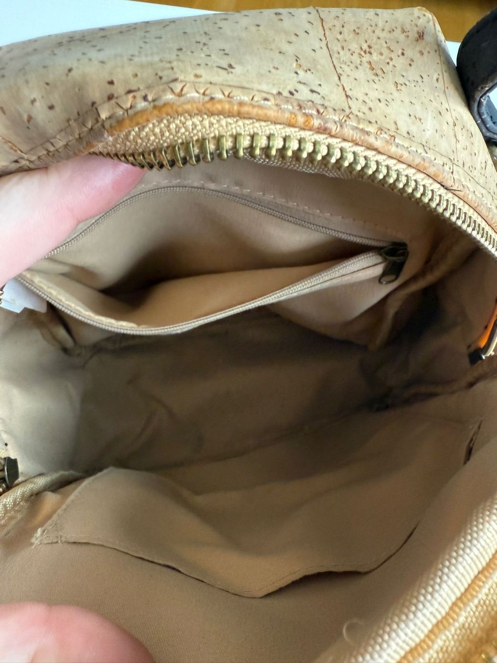 Zaini: Ein Kork-Rucksäckli – Usato da Zweisimmen venduto da Mousie 2