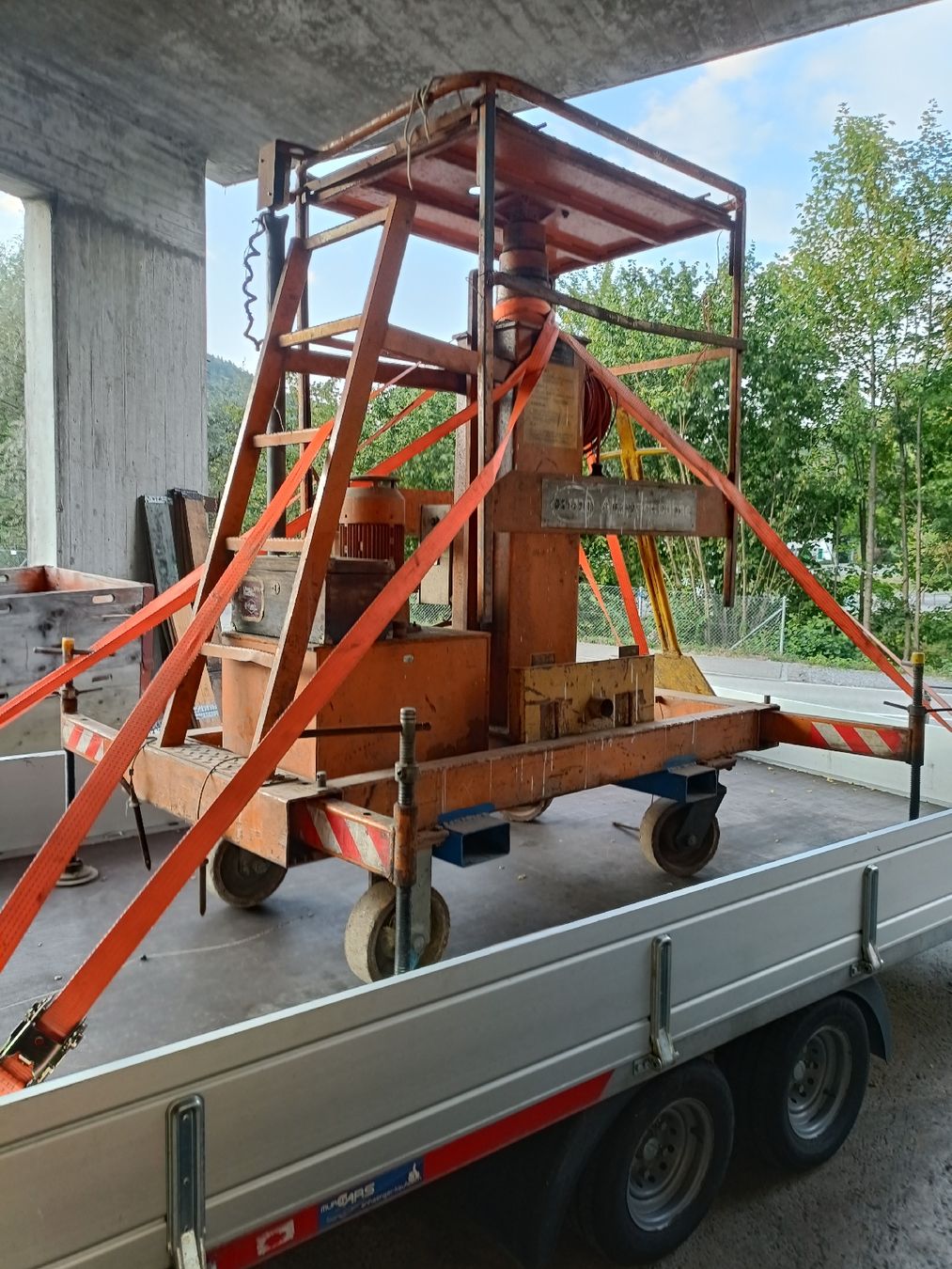 Hebebühne & Wagenheber: arbeits Lift – Gebraucht aus Sihlbrugg von Z...D 8