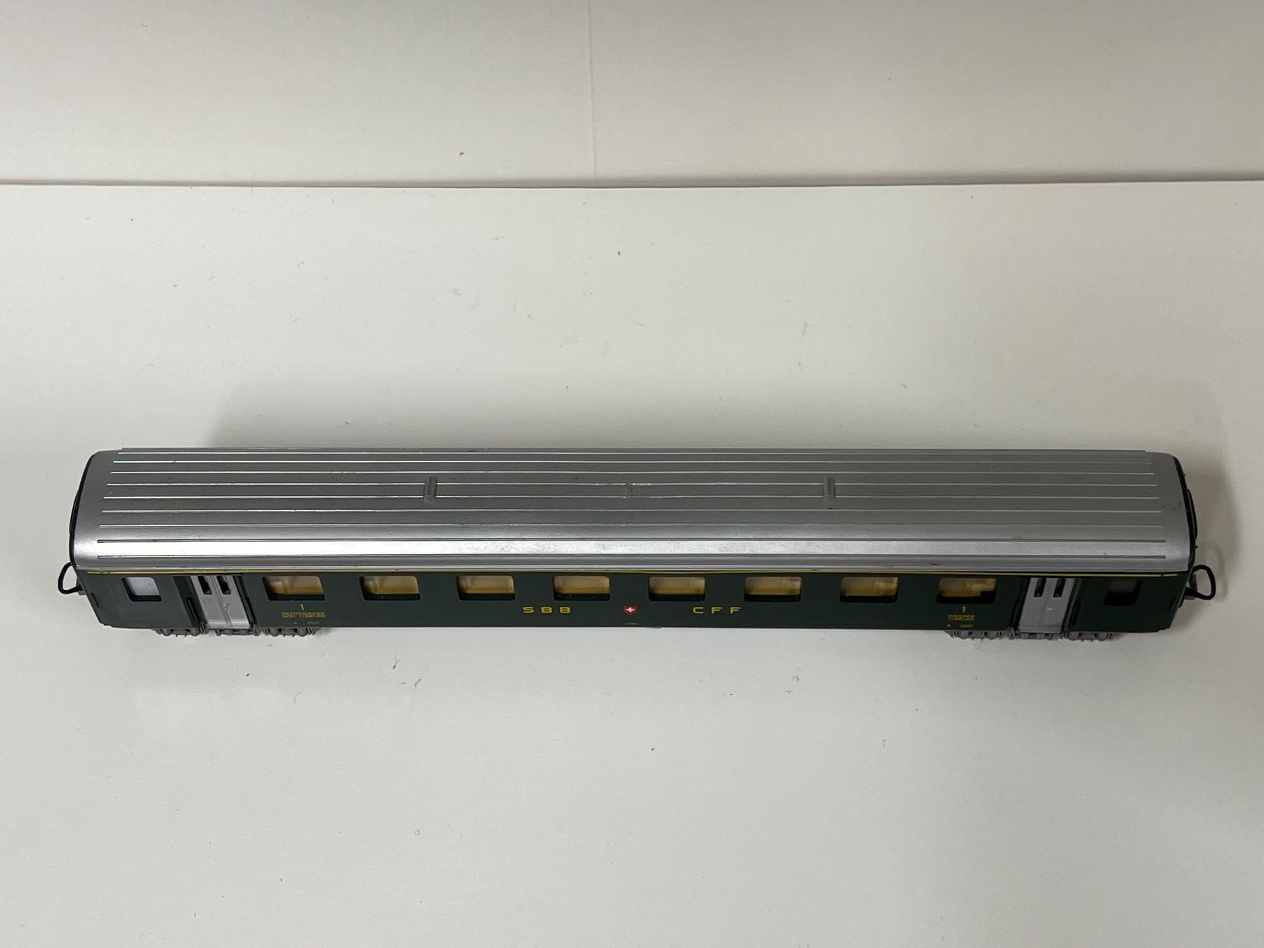 Lima Modelleisenbahnen: Lima SBB  1.Kl.  H0 DC – Gebraucht aus Neuenhof von ludovicco 5