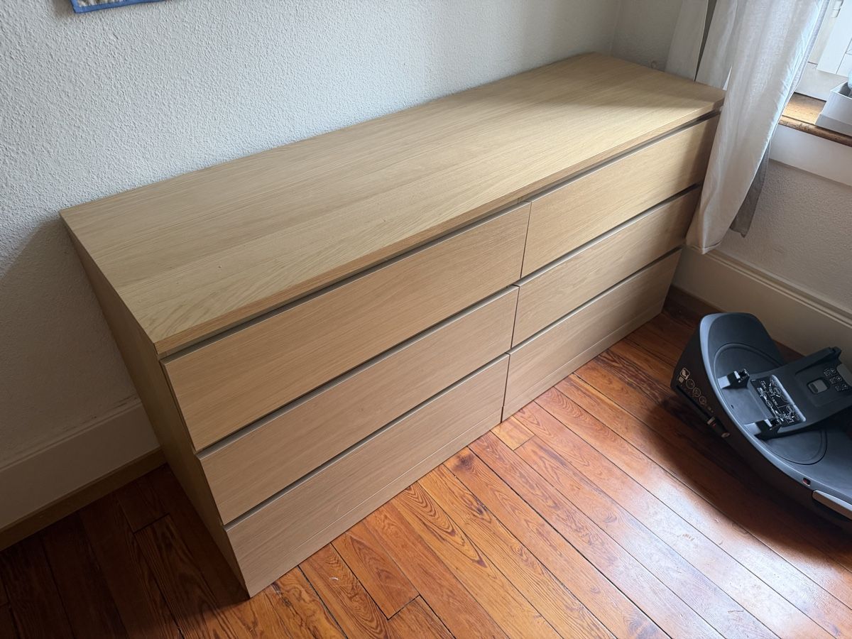 Ikea Kommoden: MALM Commode 6 tiroirs, plaqué chêne blanchi – Gebraucht aus Fribourg von Sachabarbey