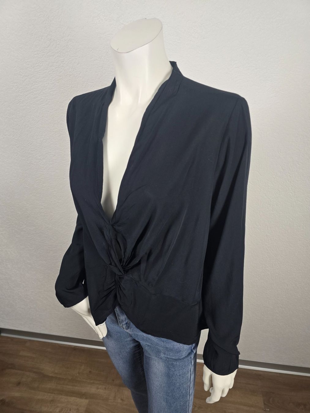 Mango Chemisiers: MANGO Blouse fluide T38 – D'occasion à Les Verrières par kitel79 1