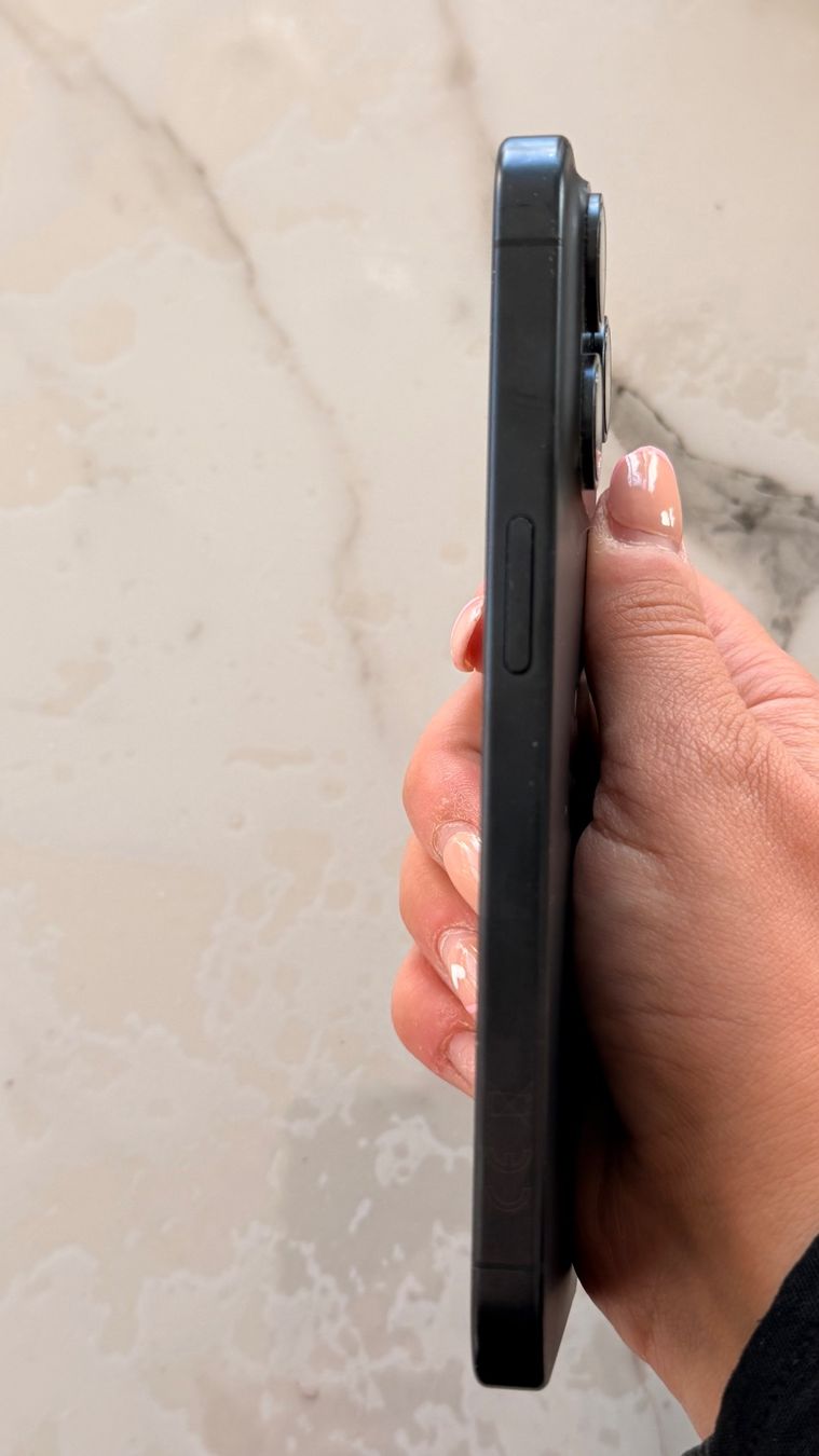 Apple Portables: Iphone 15pro 128gb – D'occasion à Dietikon par jul_2fmj 3