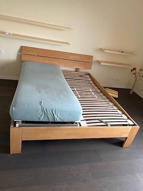 Riposa Betten: Doppelbett mit RIPOSA Bettrost – Gebraucht aus Thalwil von Trainspotter 3