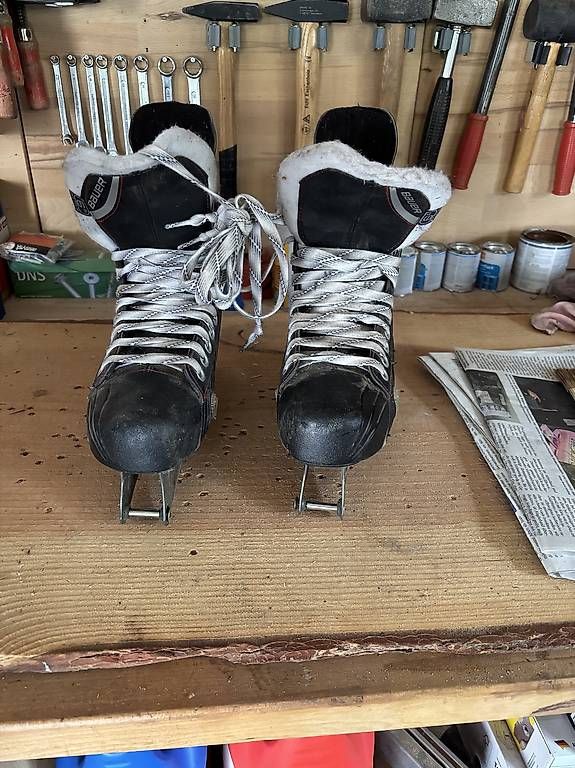 Bauer Pattini in linea & Pattini a rotelle: Inlinehockey Skates – Usato da Zofingen venduto da hae_lv7k 2