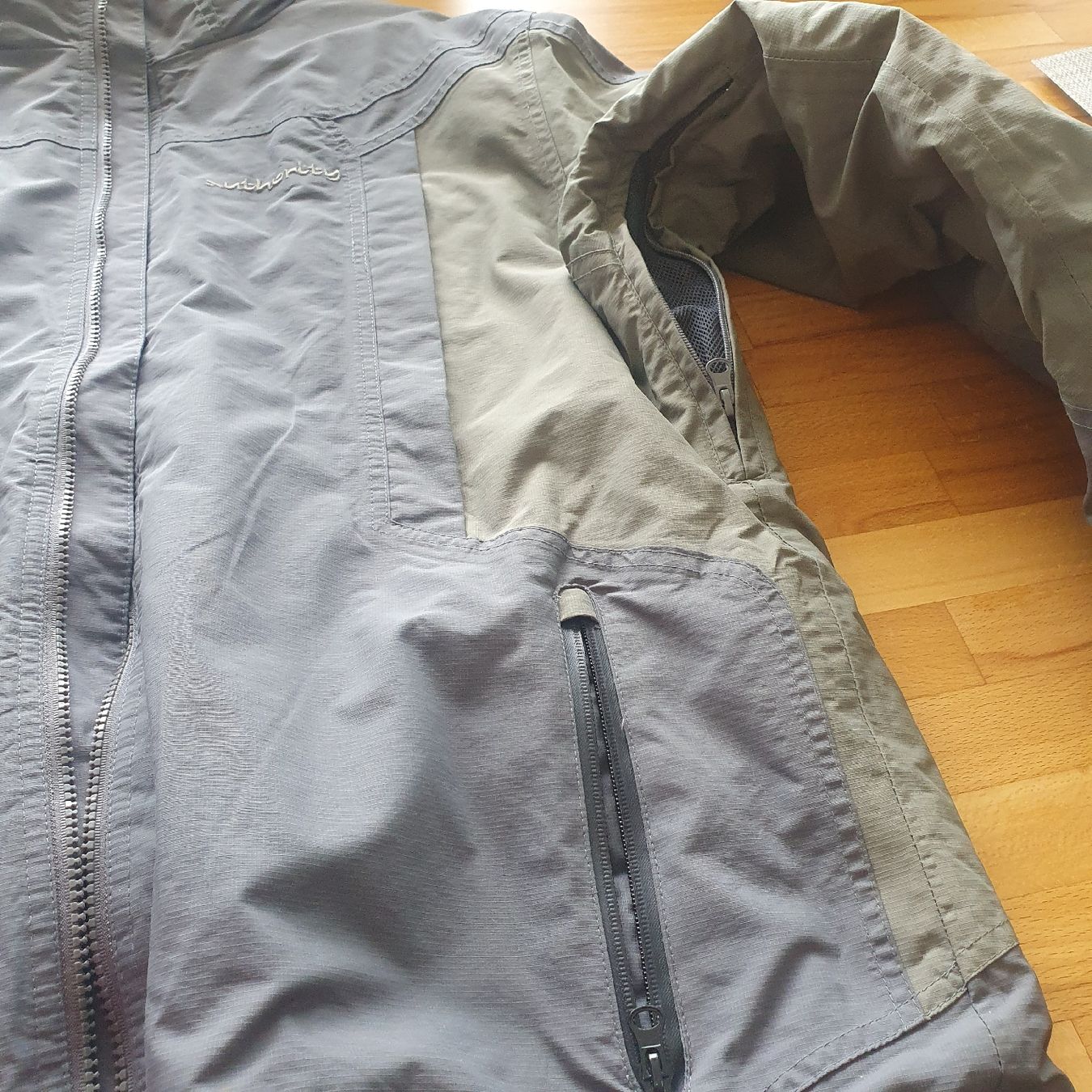 Giacche: Fast neue Skijacke Mann Gr XL – Nuovo (secondo la descrizione) da Pfaffhausen venduto da mai2002 4