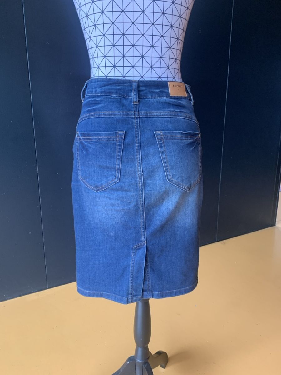 Röcke: Cream Jeansrock Gr. 38 mit Knöpfen – Gebraucht aus Rain von 11. 2
